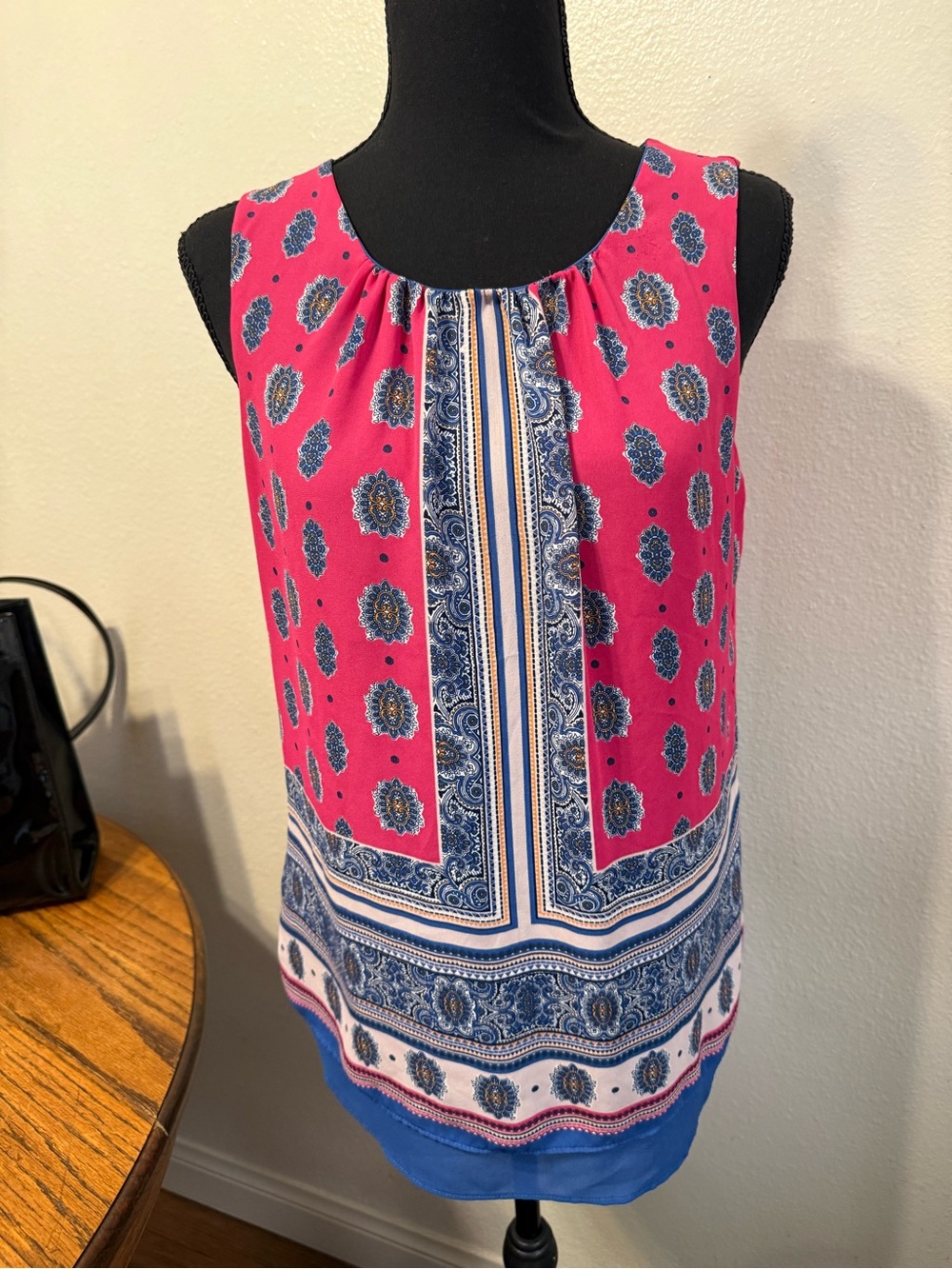 Sleeveless Pink & Blue Printed Tank Top